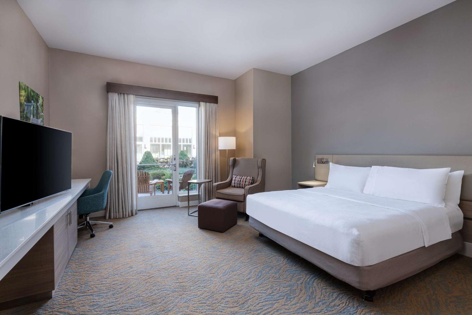 Hilton Garden Inn Saint Charles Exterior foto
